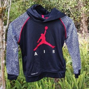 Nike Air Jordan Jumpman Therma Fit Pull over Boys Youth 7 Large